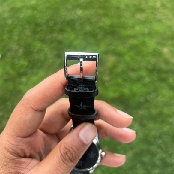 GUCCI G-Timeless Bee and Star Motif Black Dial Leather Strap unisex  Watch - Picture 6 of 15